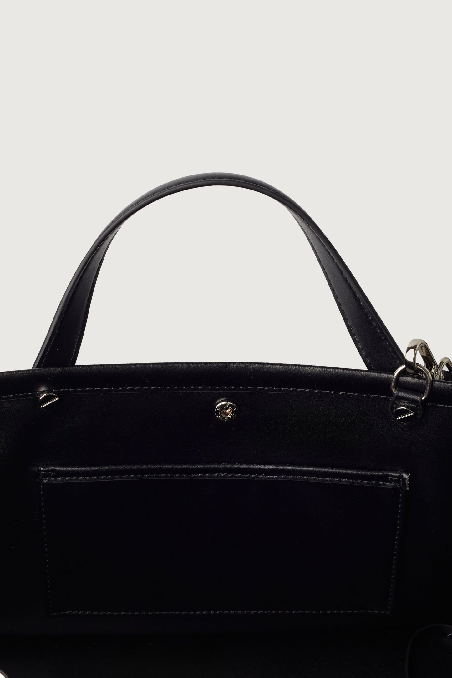 STRUCTURED LEATHER HANDBAG