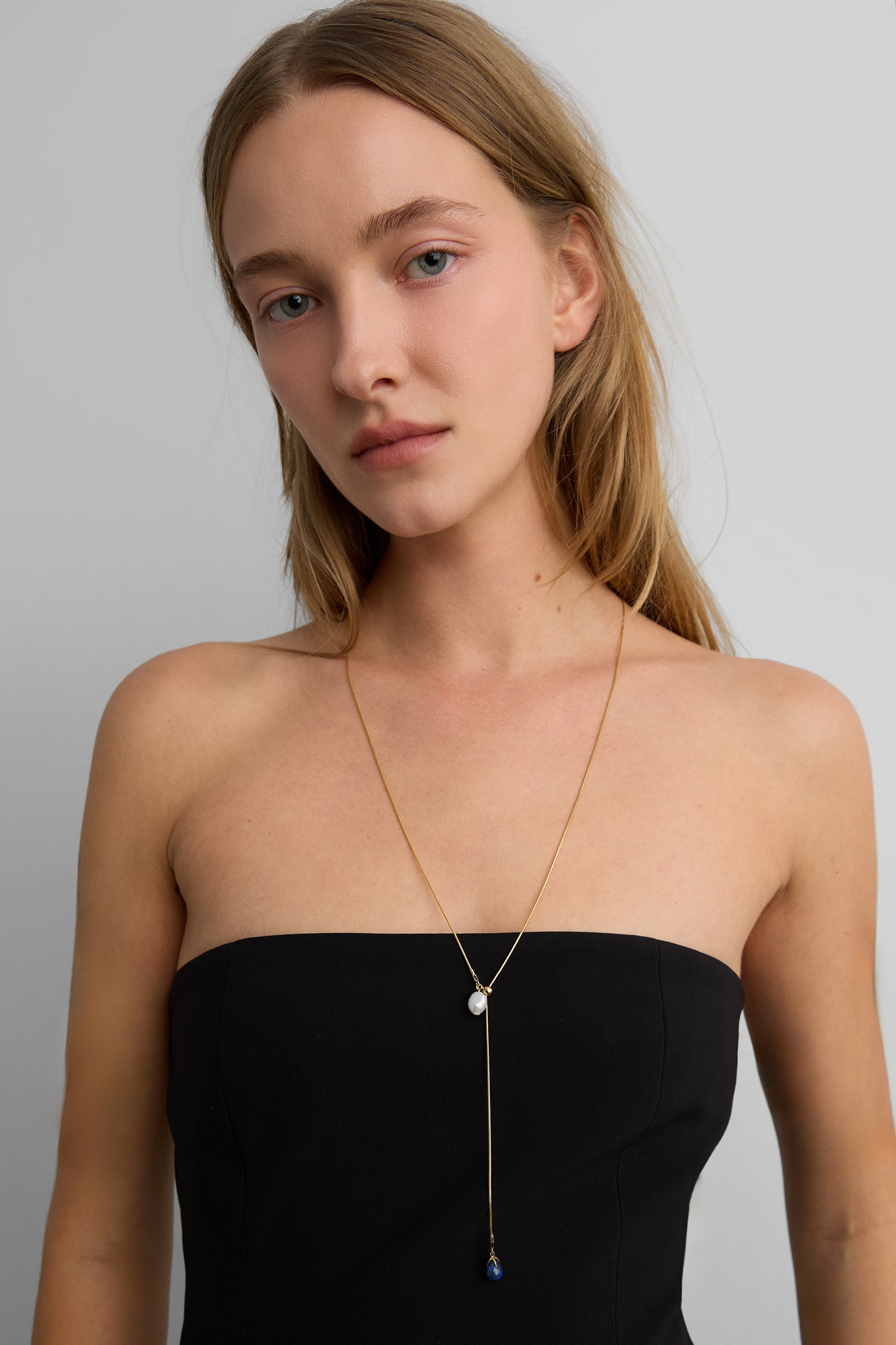LARIAT NECKLACE WITH PEARL PENDANTS