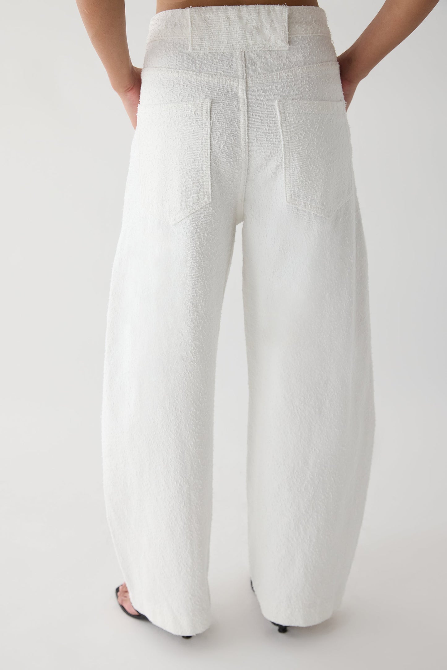 BOUCLE CURVE LEG PANT