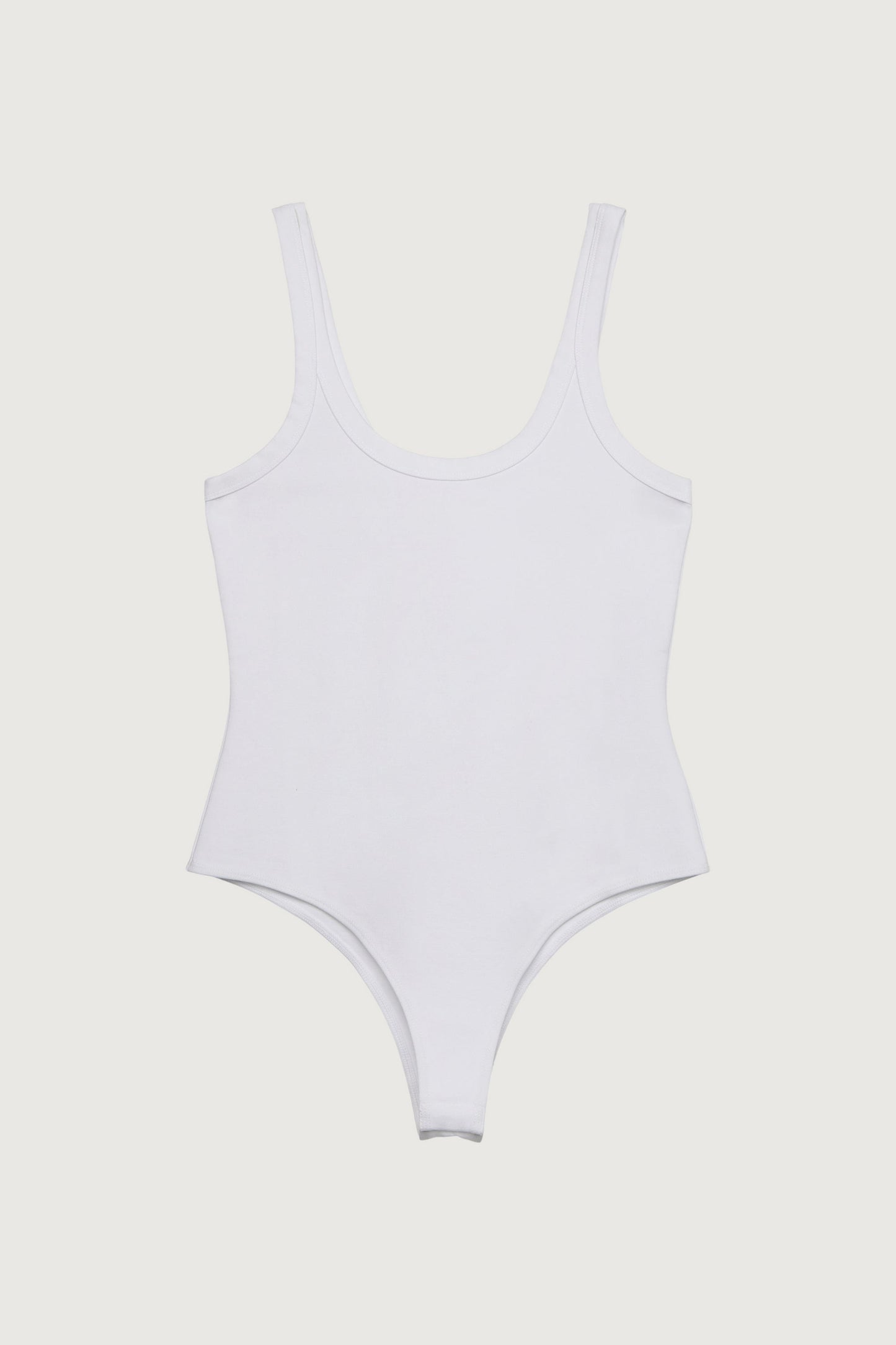 FORM SCOOP NECKLINE BODYSUIT