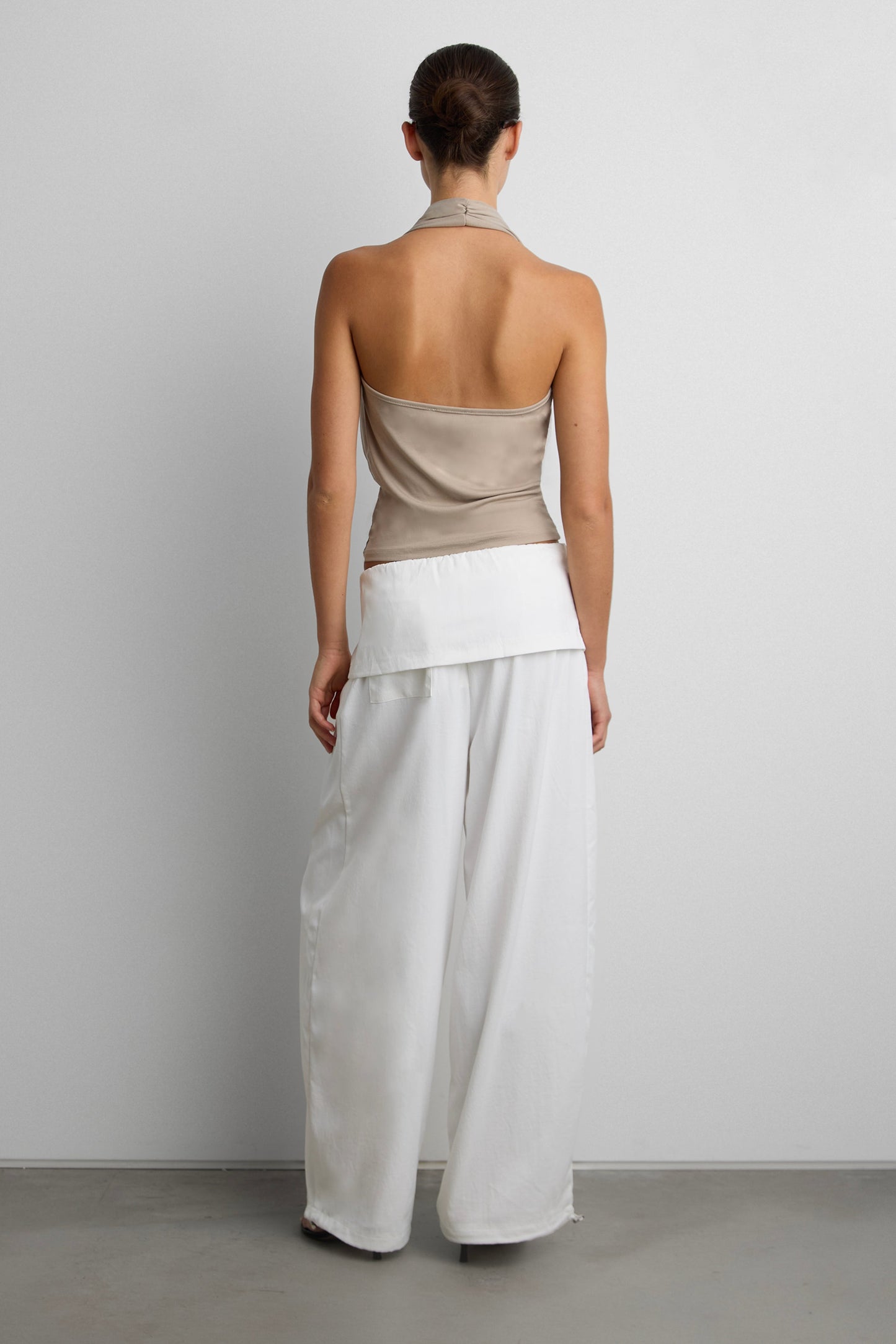 DRAPED HALTER NECK TOP WITH SNAP BUTTON DETAIL