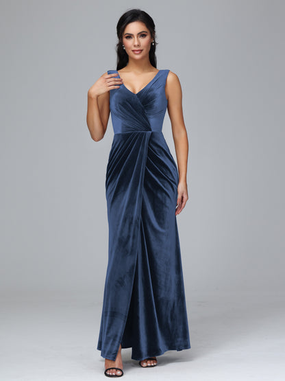 V Neck Velvet Plus Size Bridesmaid Dress With Slit