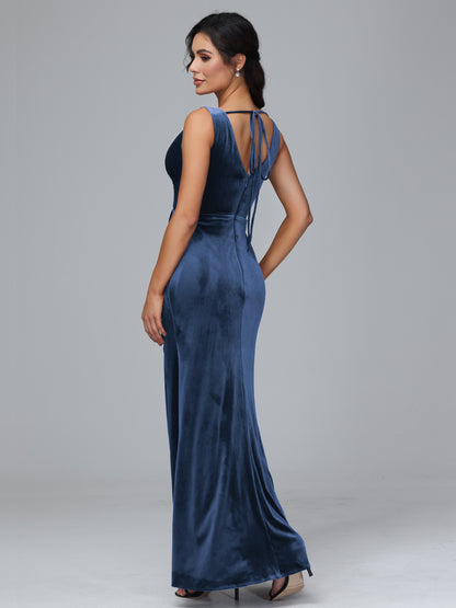 V Neck Velvet Plus Size Bridesmaid Dress With Slit