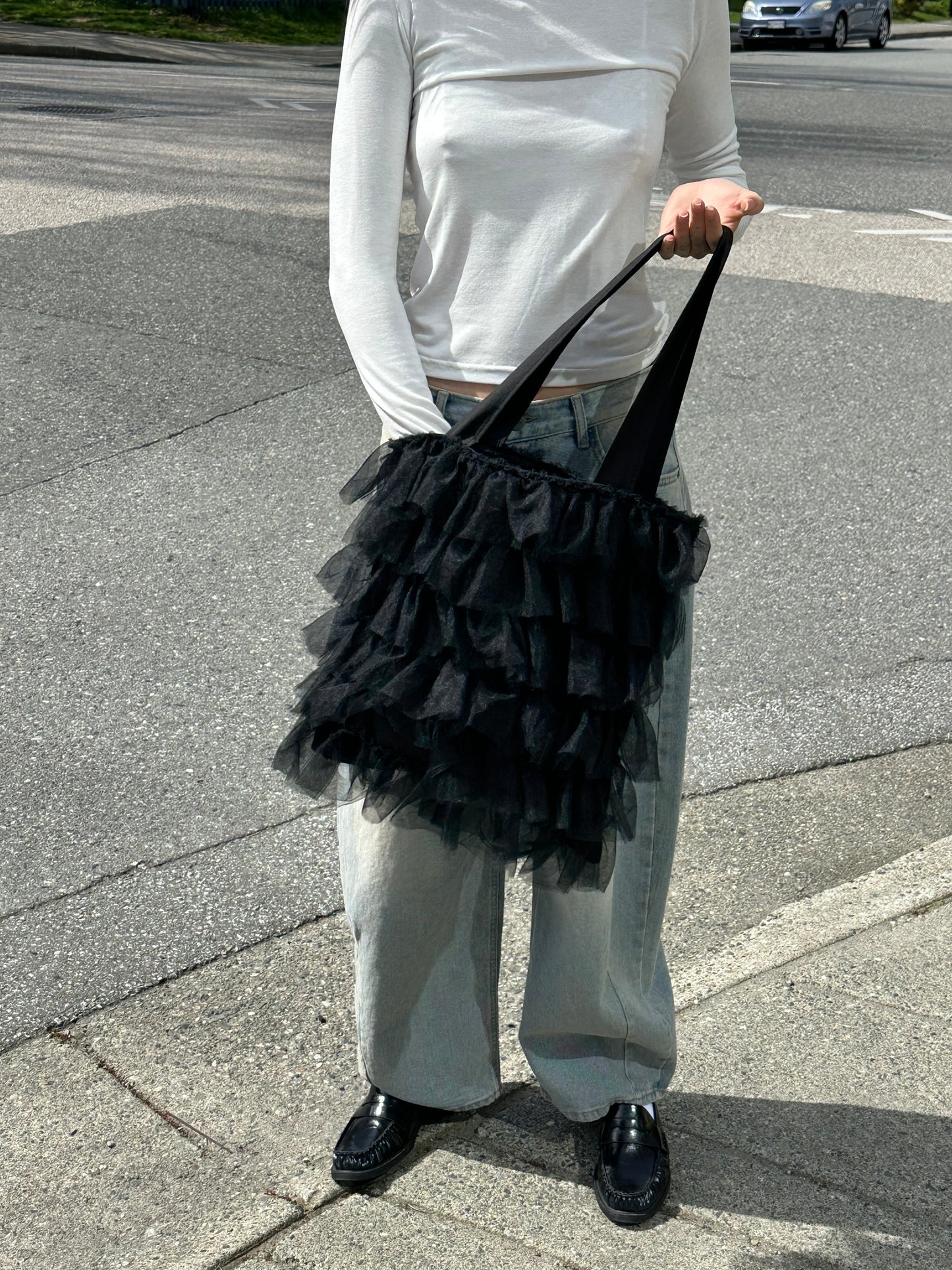 RUFFLE TULLE TOTE BAG