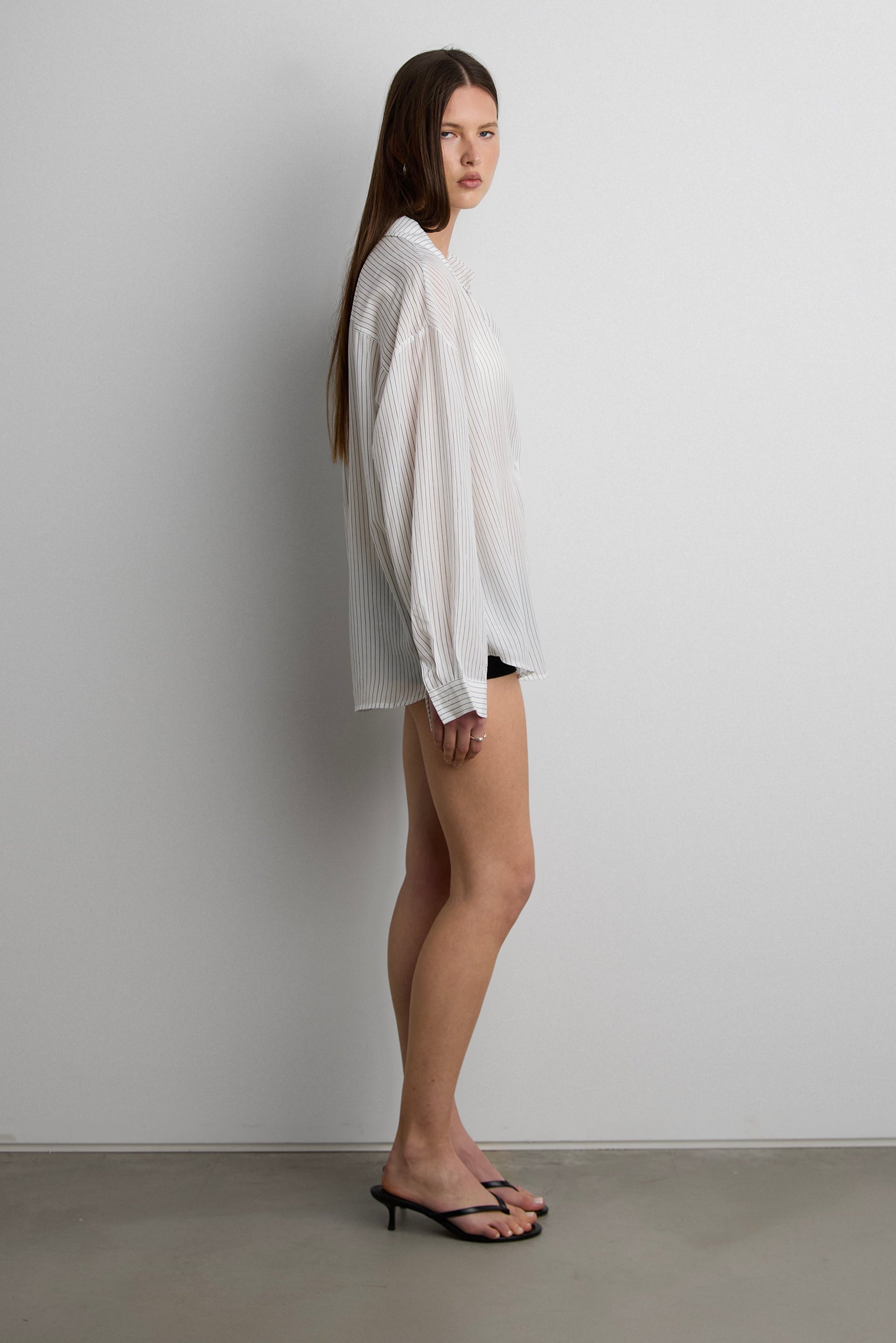OVERSIZED PINSTRIPE SHIRT