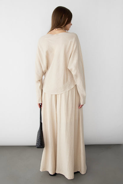 TEXTURED BOAT NECK DROP SLEEVE BLOUSE