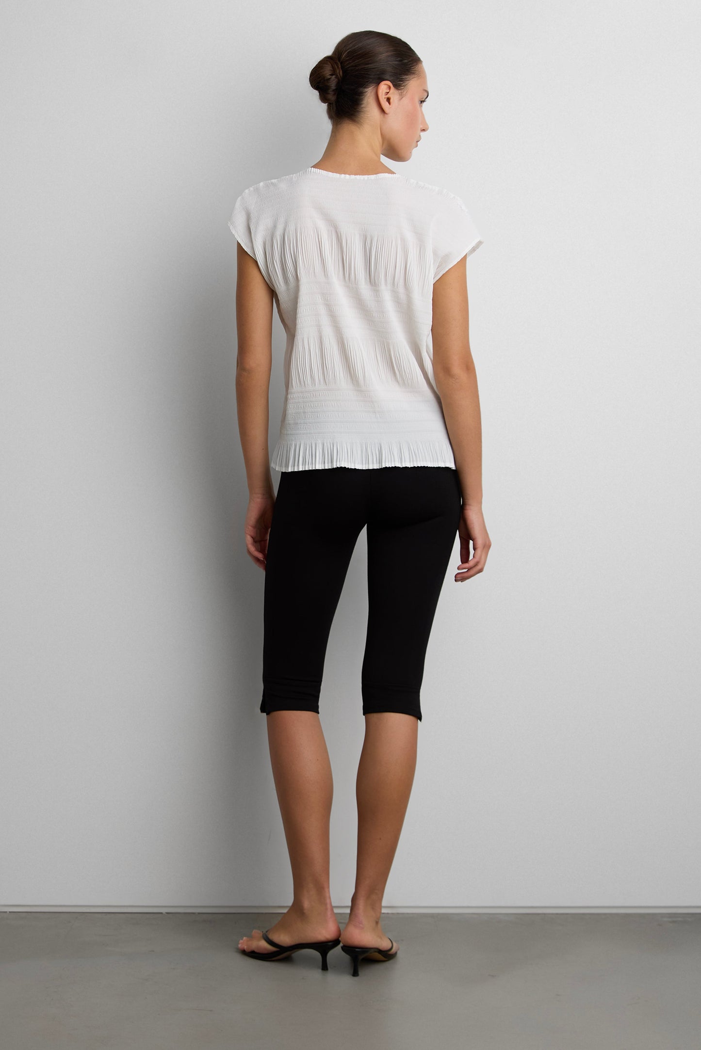 TEXTURED SHIRRING PLISSE BLOUSE