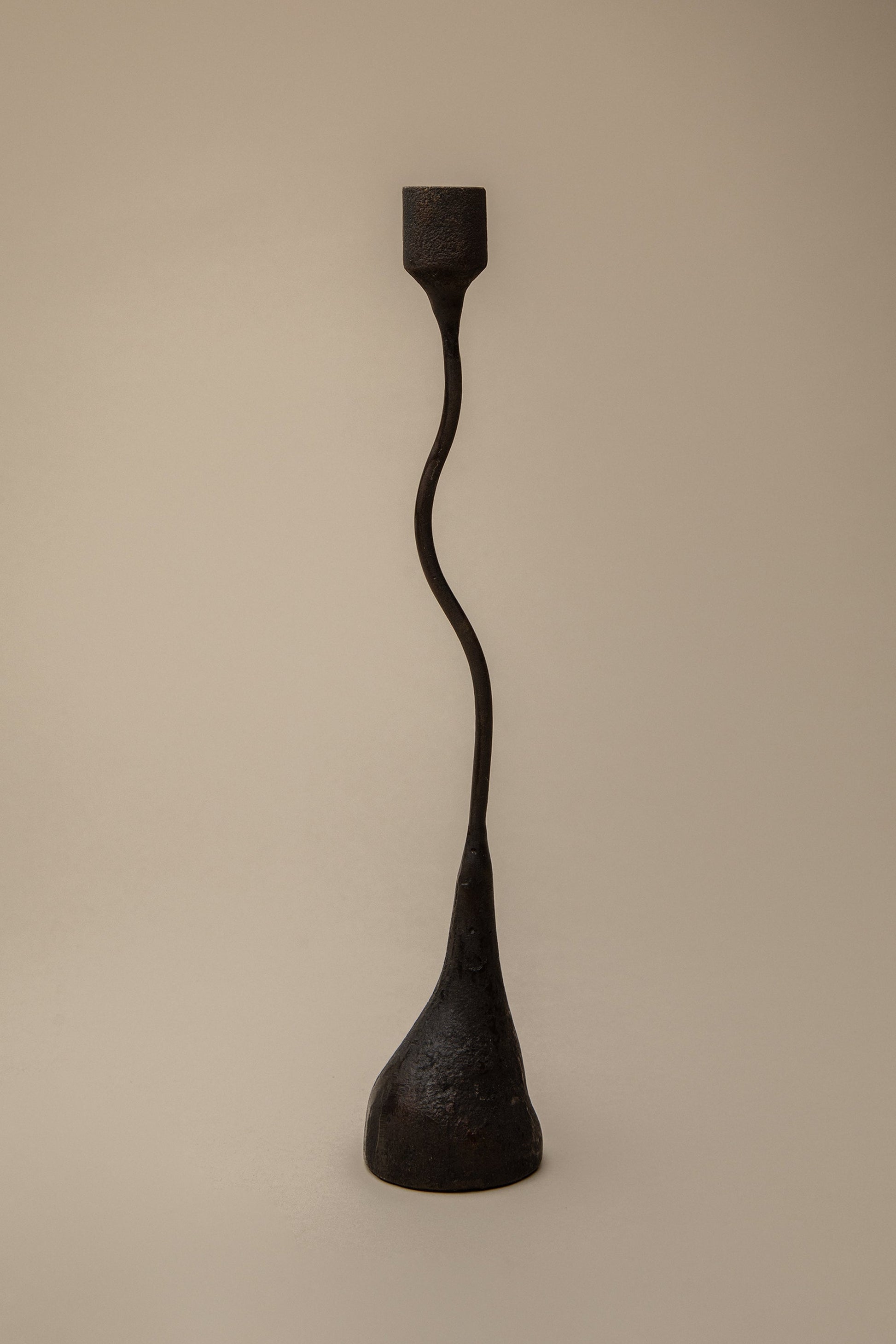 FERRO CANDLE HOLDER
