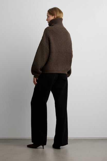 CABLE KNIT COLLARED CARDIGAN