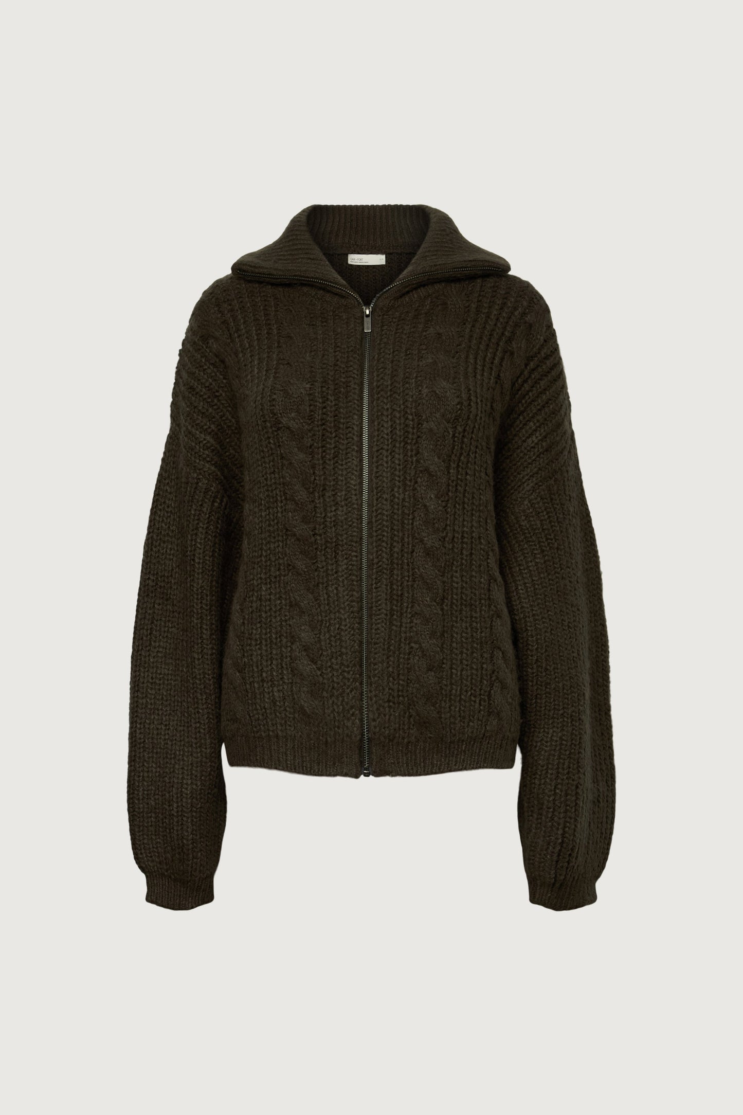 CABLE KNIT COLLARED CARDIGAN