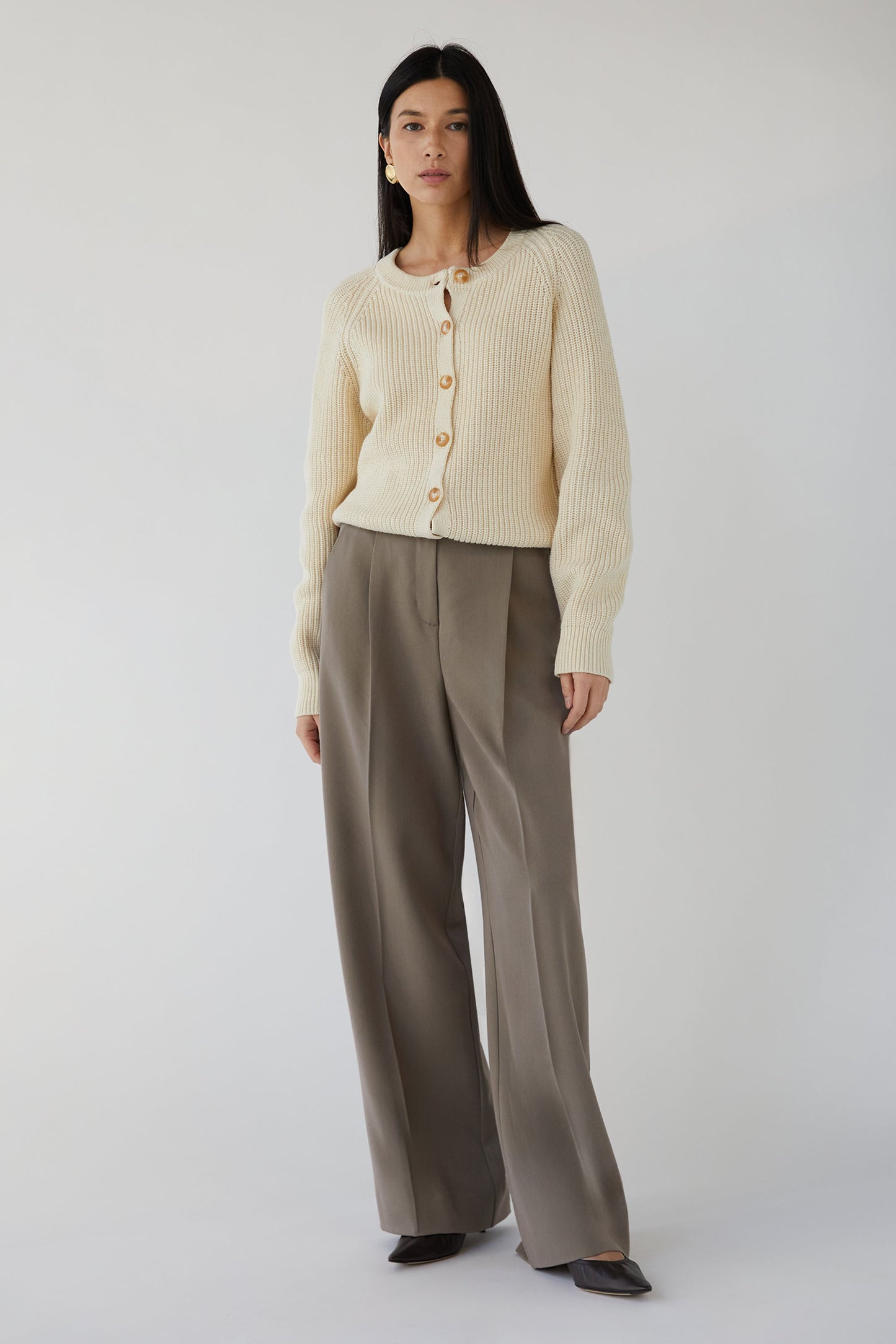 CHUNKY KNIT BUTTON UP CARDIGAN