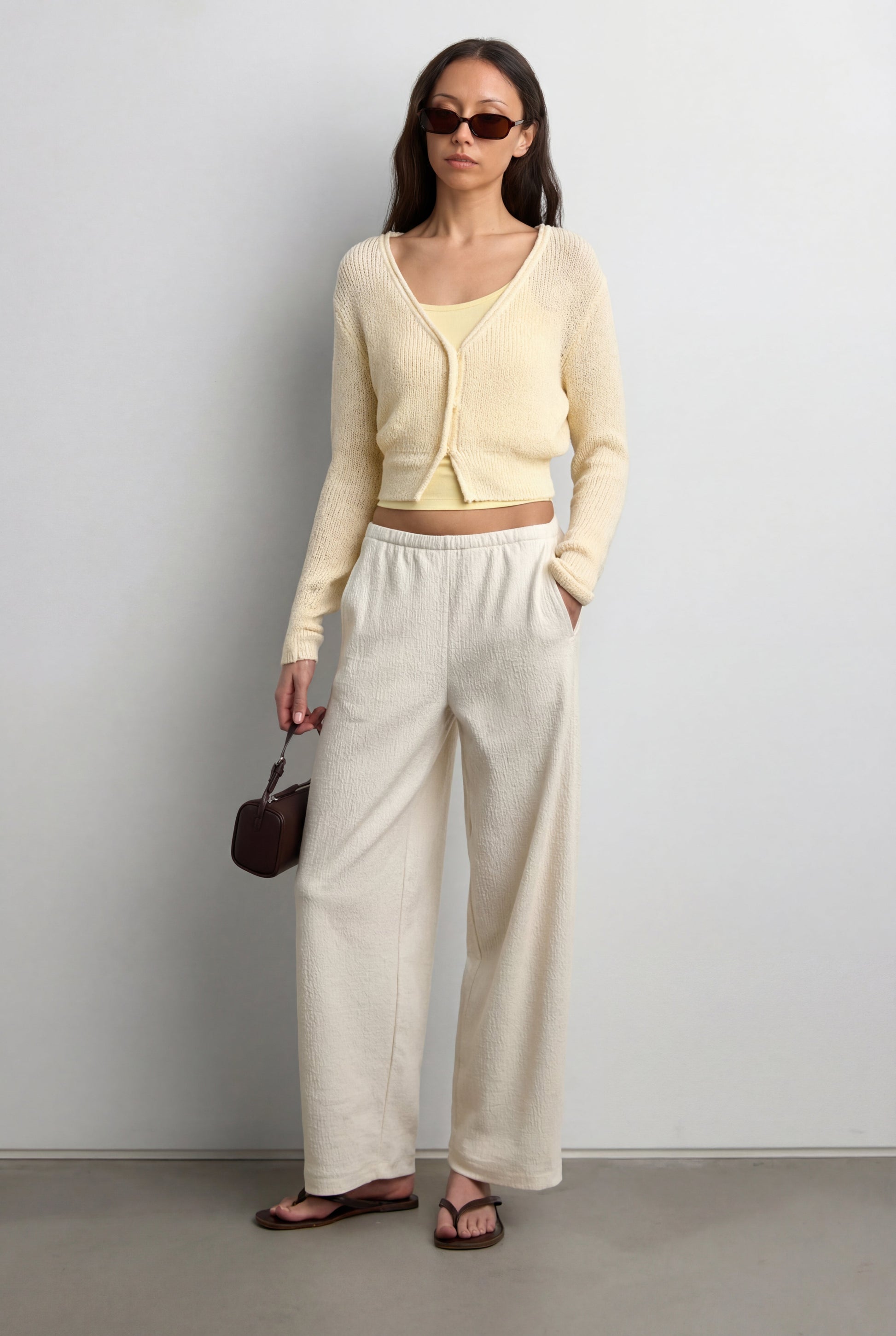 CROPPED LIGHTWEIGHT BUTTON FRONT CARDIGAN