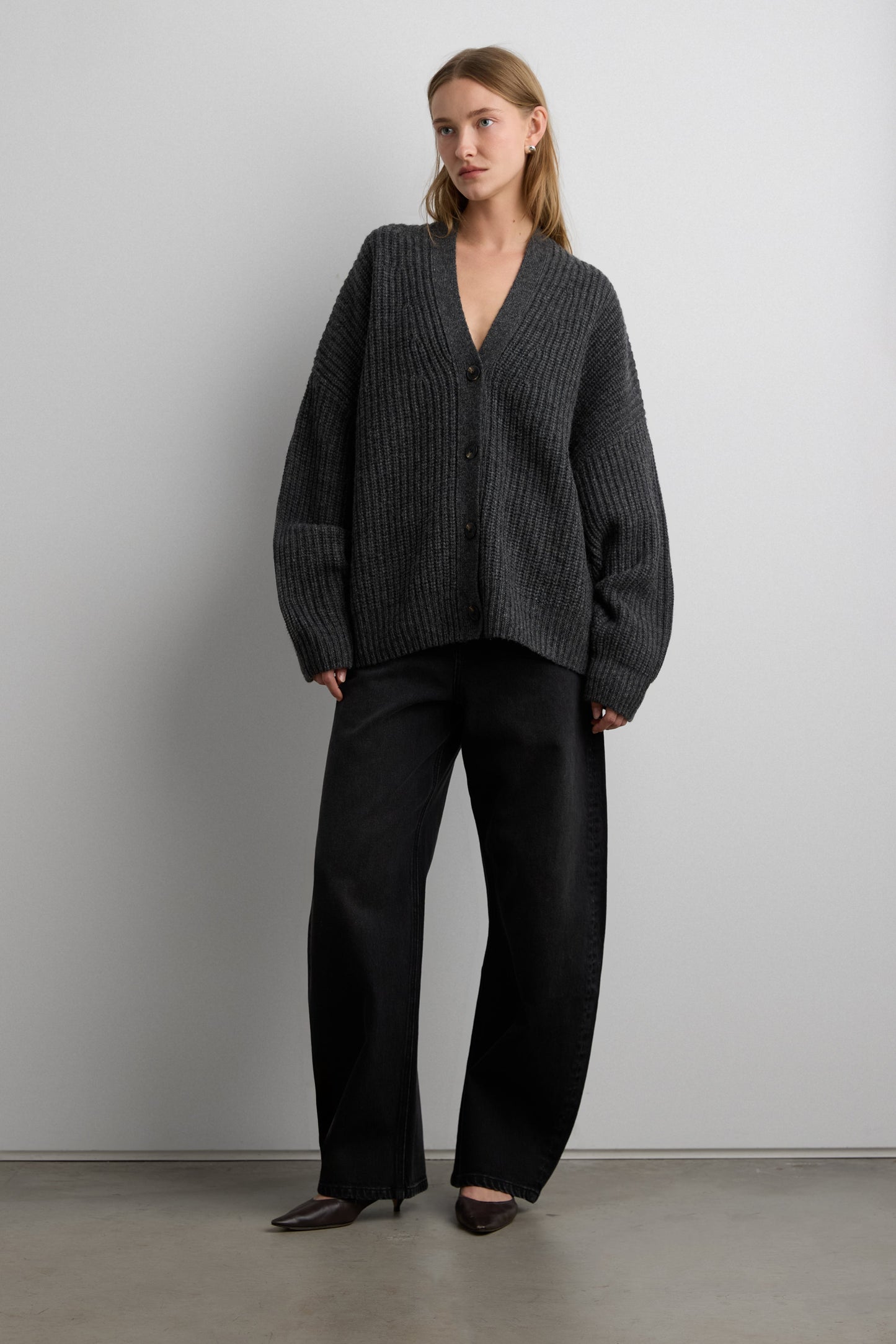OVERSIZED SLOUCHY WOOL CARDIGAN