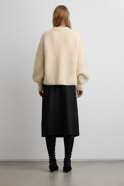 RAGLAN SLEEVE BUTTON FRONT CARDIGAN