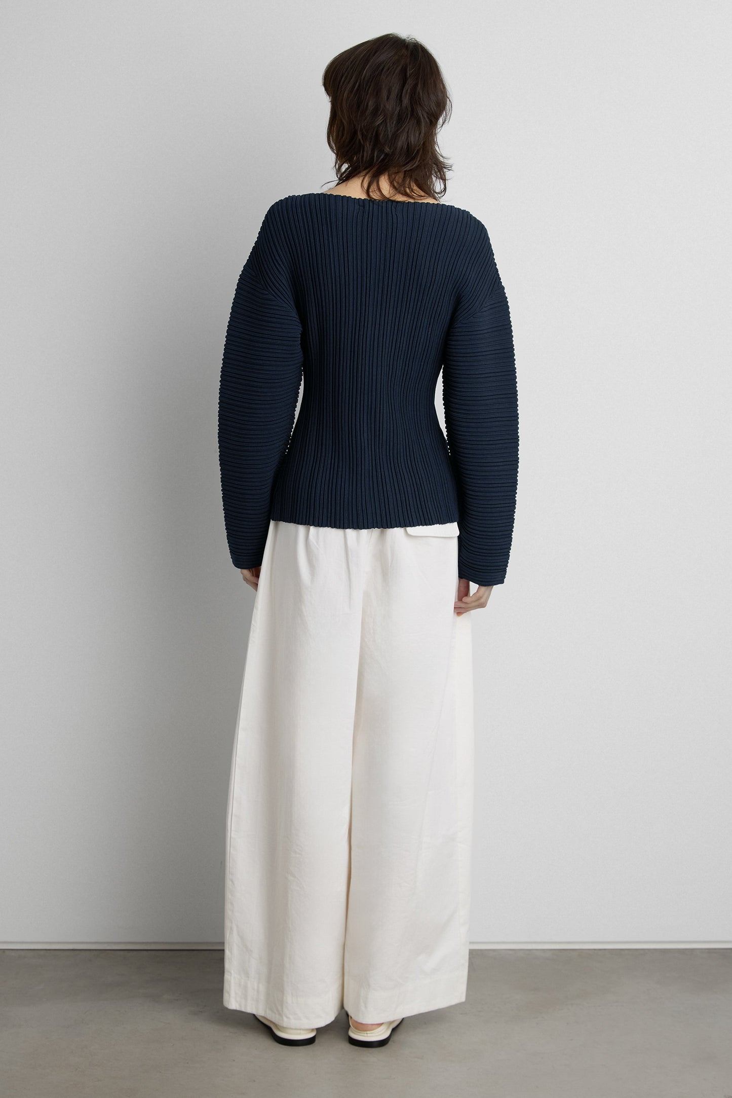OTTOMAN RIBBED KNIT BUTTON FRONT TOP