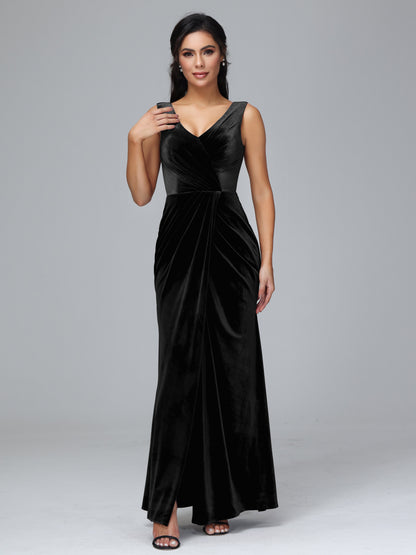 V Neck Velvet Plus Size Bridesmaid Dress With Slit