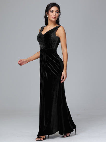 V Neck Velvet Plus Size Bridesmaid Dress With Slit