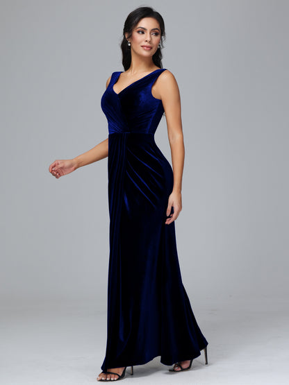 V Neck Velvet Plus Size Bridesmaid Dress With Slit