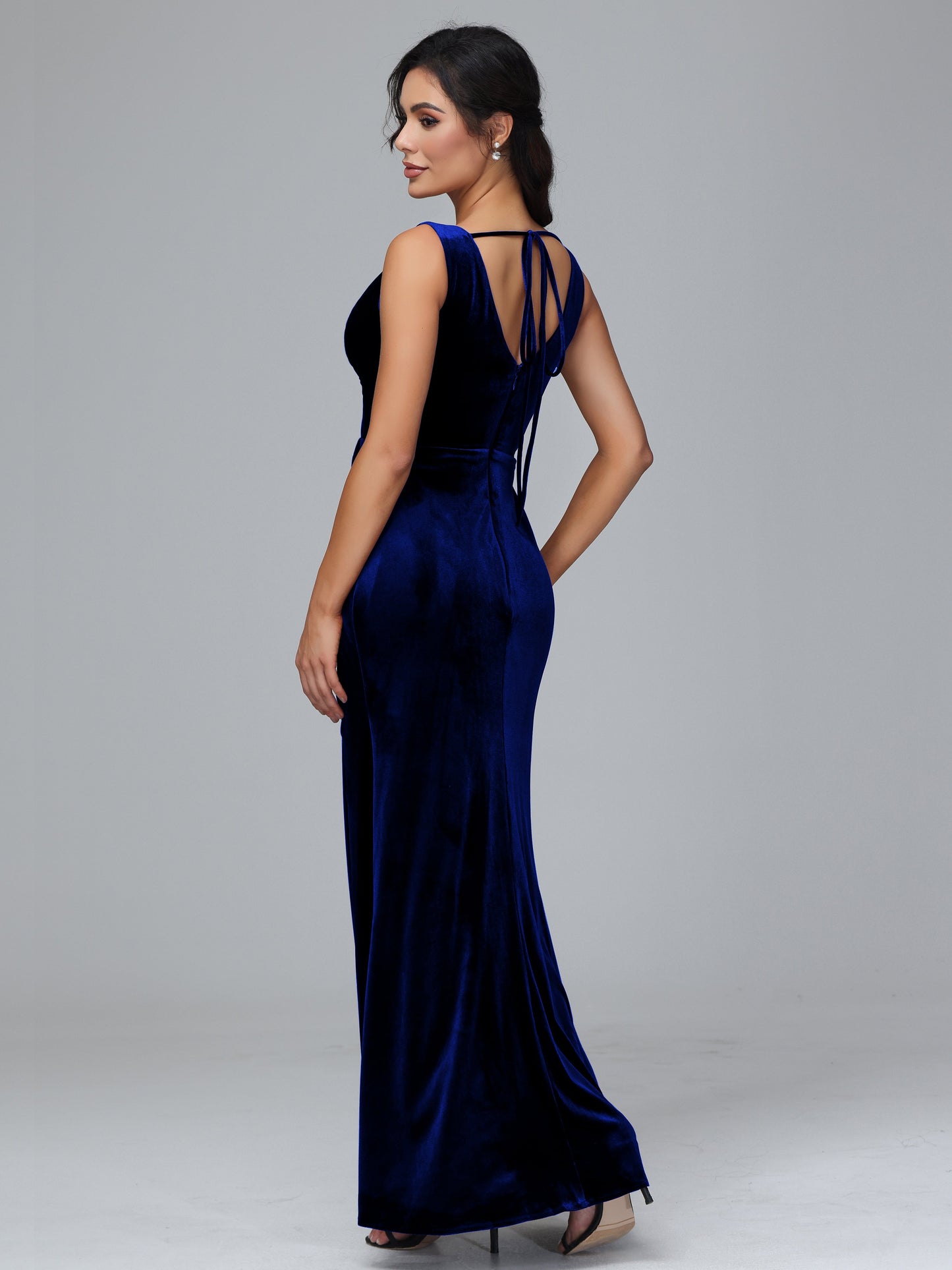 V Neck Velvet Plus Size Bridesmaid Dress With Slit