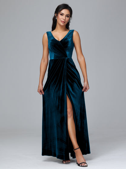 V Neck Velvet Plus Size Bridesmaid Dress With Slit
