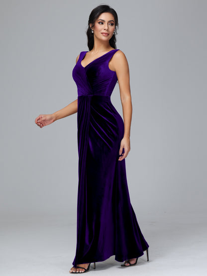 V Neck Velvet Plus Size Bridesmaid Dress With Slit
