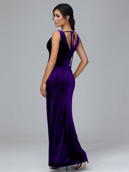 V Neck Velvet Plus Size Bridesmaid Dress With Slit