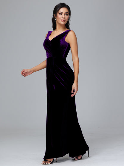 V Neck Velvet Plus Size Bridesmaid Dress With Slit