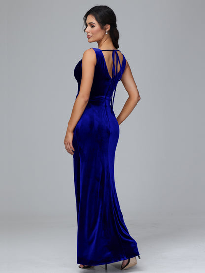 V Neck Velvet Plus Size Bridesmaid Dress With Slit