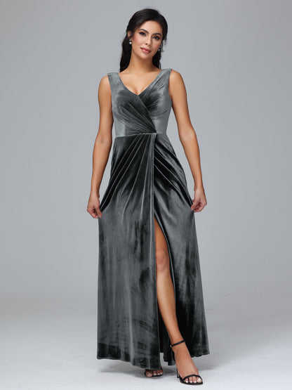 V Neck Velvet Plus Size Bridesmaid Dress With Slit