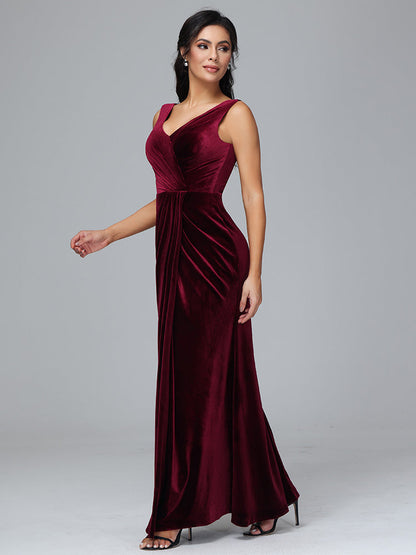 V Neck Velvet Plus Size Bridesmaid Dress With Slit