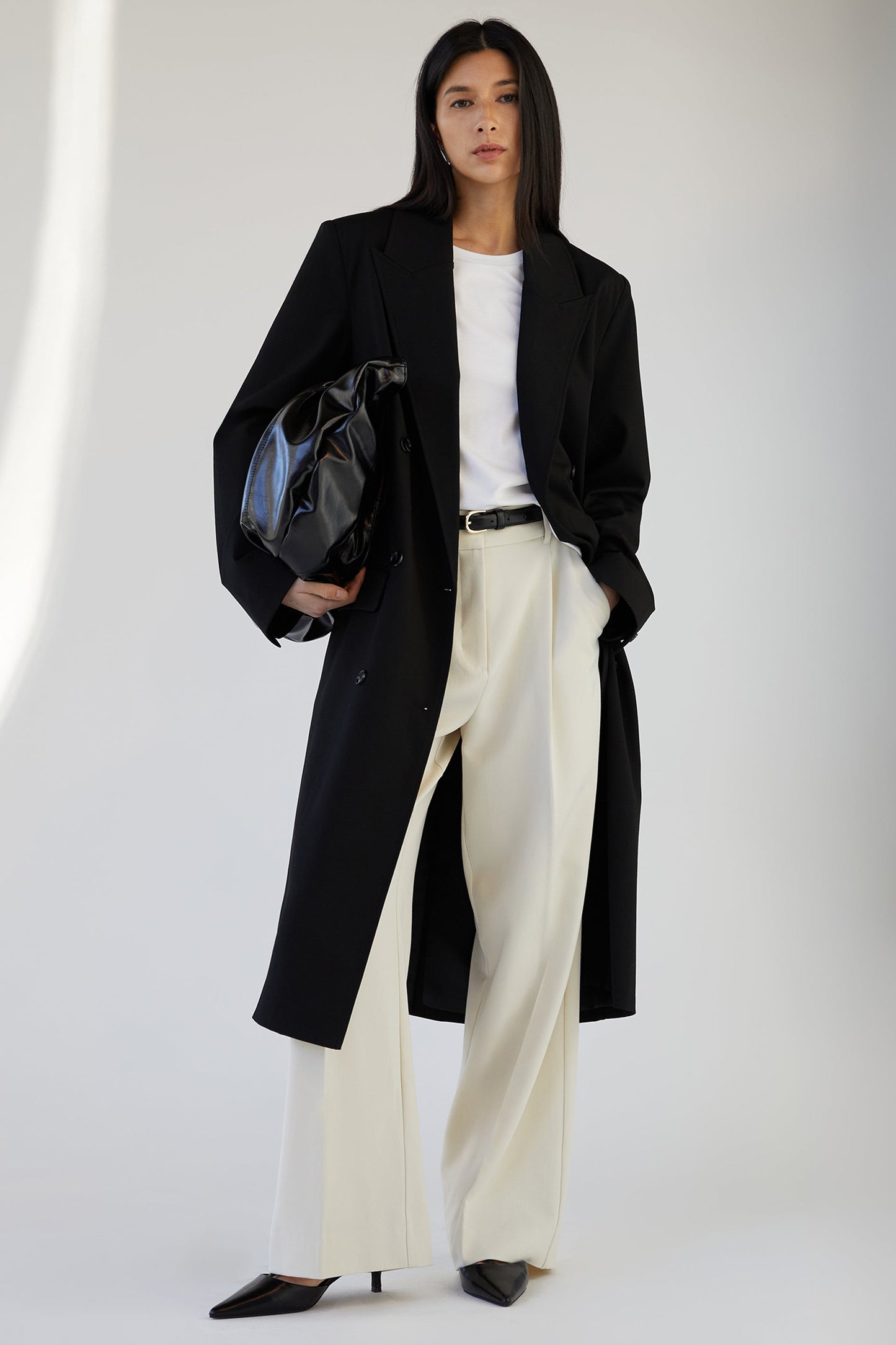 DOUBLE-BREASTED SUITING COAT