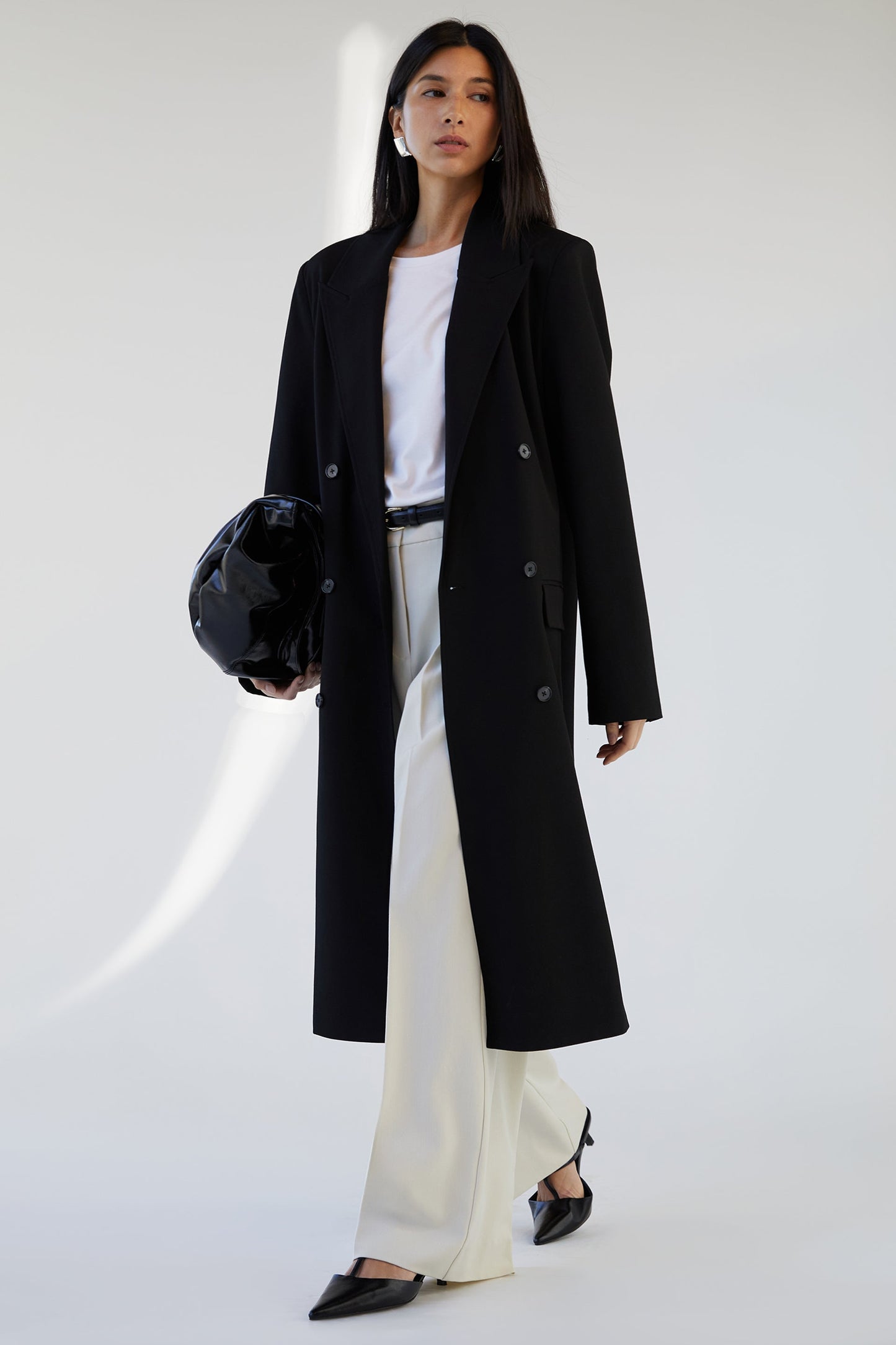 DOUBLE-BREASTED SUITING COAT