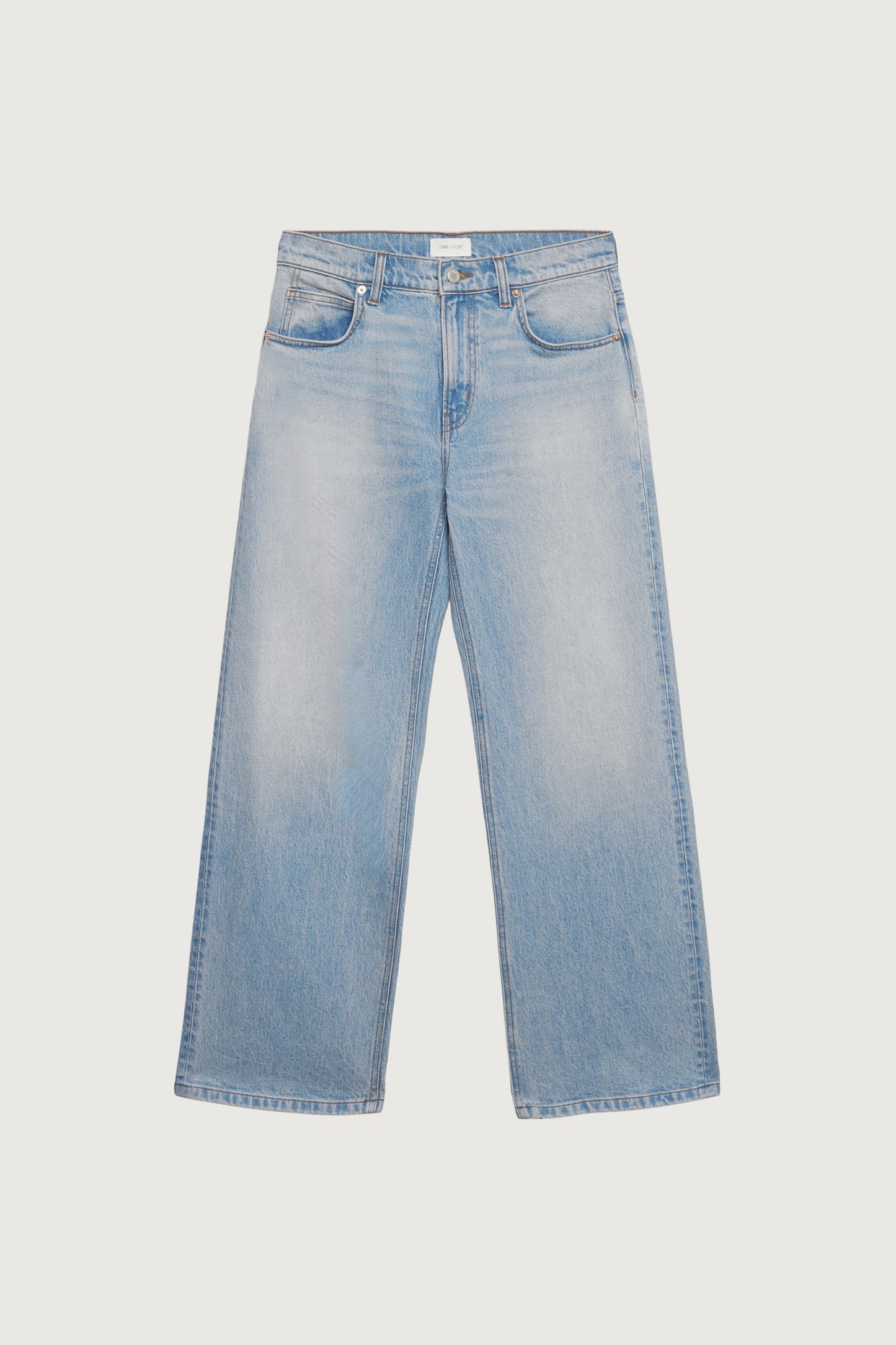 STRAIGHT LEG MID-RISE JEAN