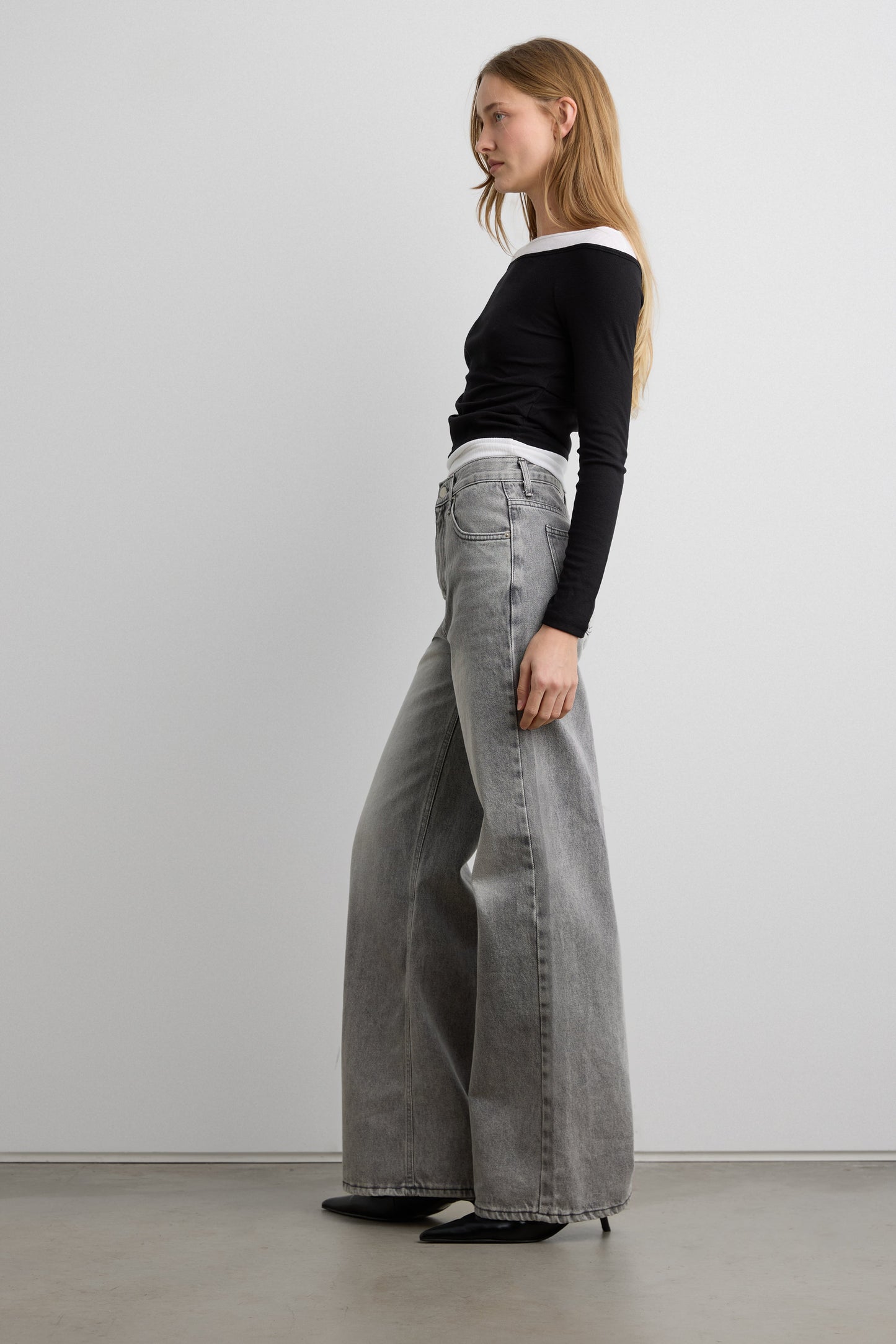 FADED WASH DENIM