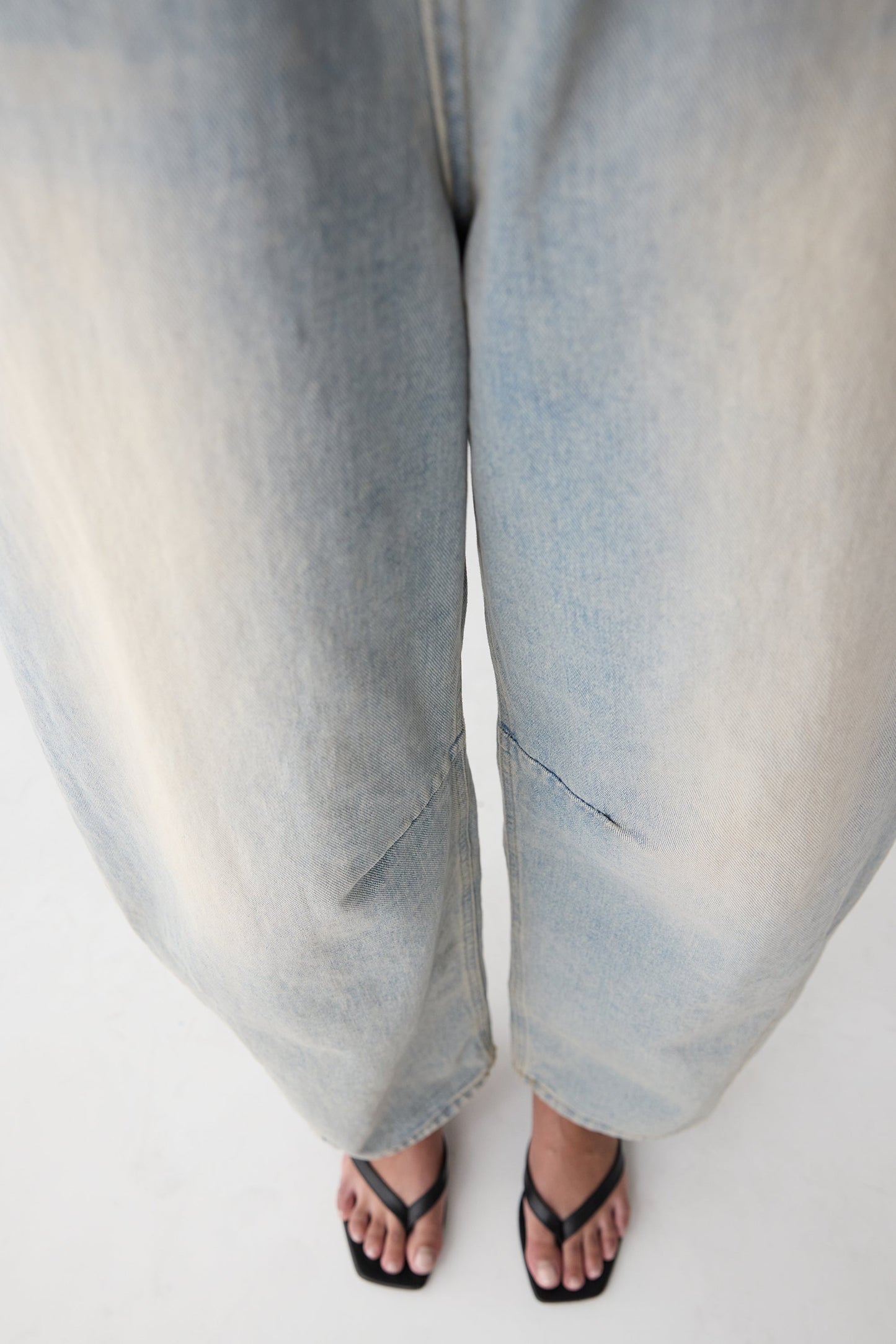 VINTAGE WASH BARREL JEAN