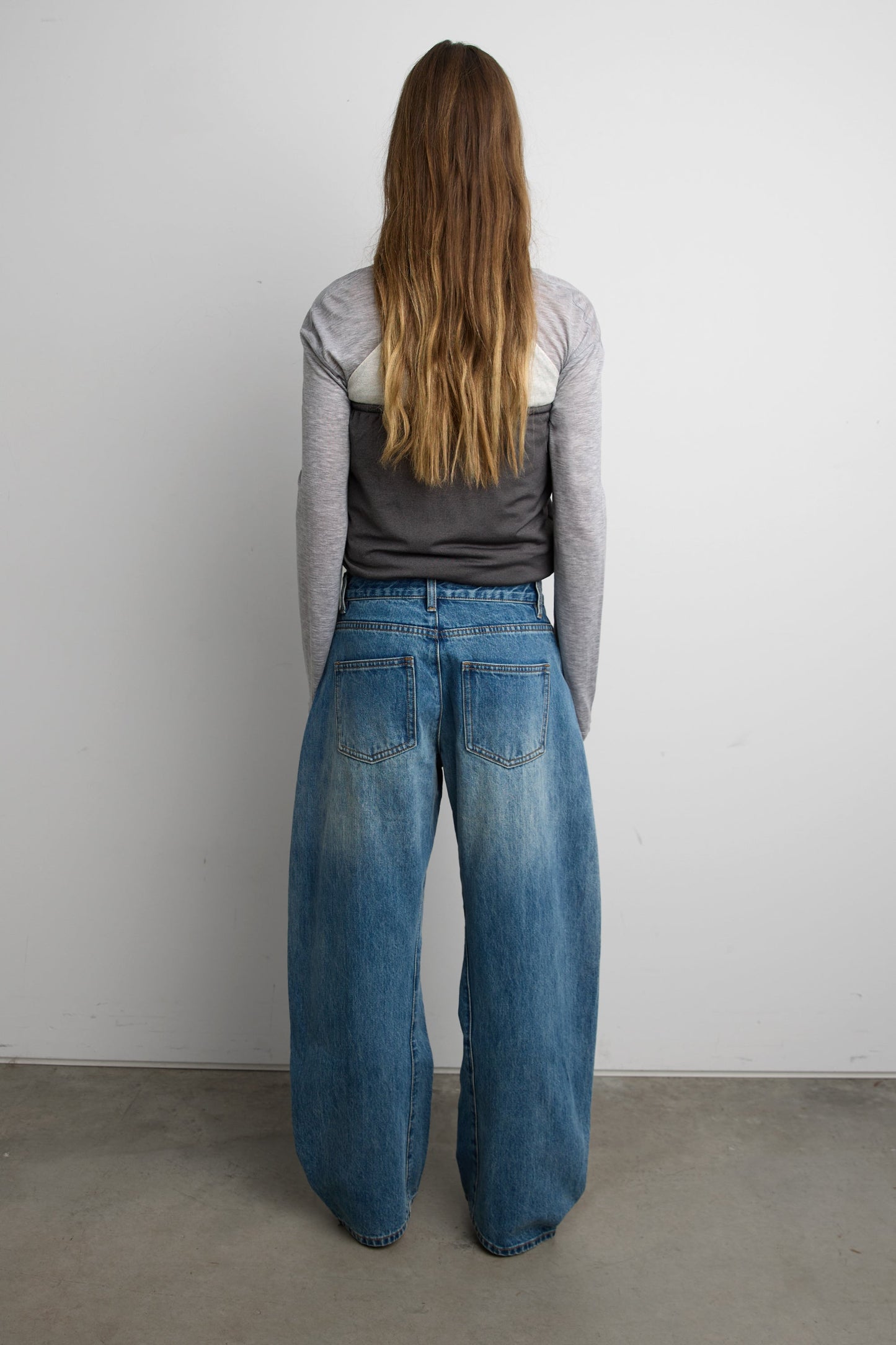 WIDE LEG BARREL JEAN WITH SEAM DETAIL