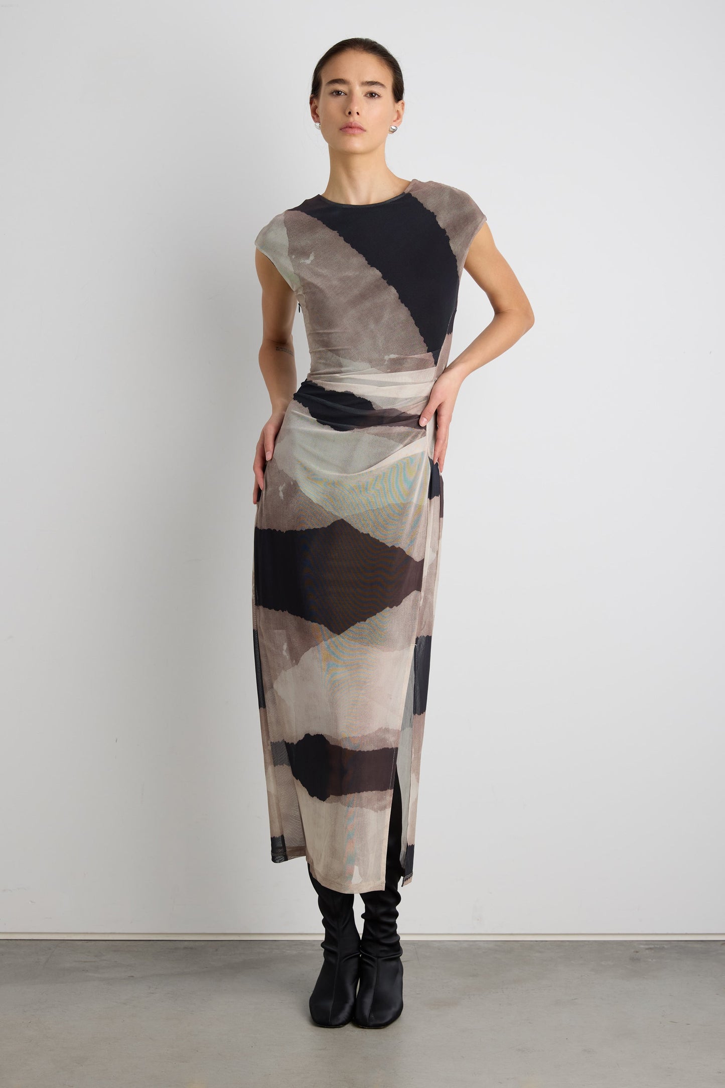 SLEEVELESS MESH MAXI DRESS