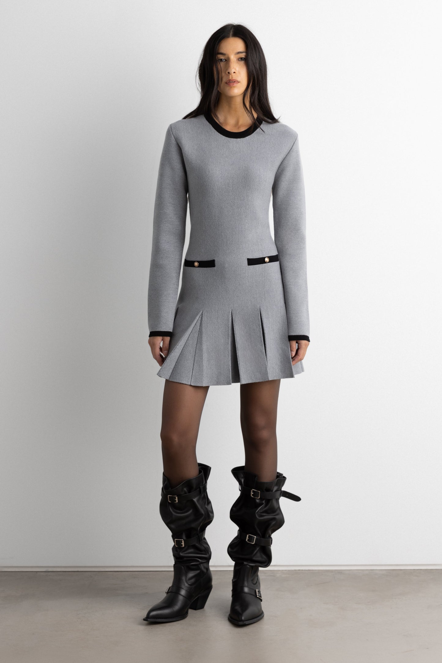 CONTRAST TRIM PLEATED MINI DRESS