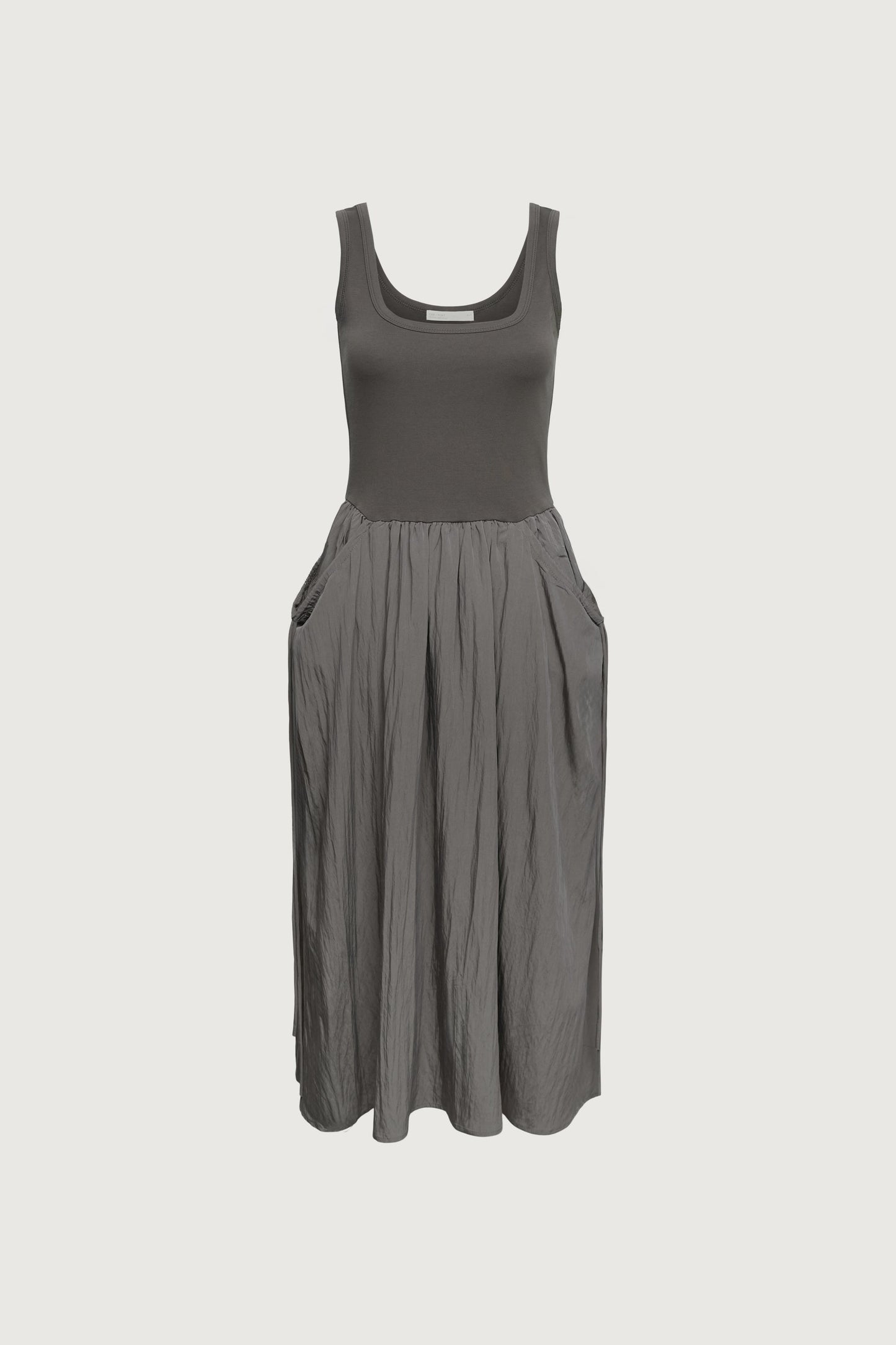 STRING POCKET MAXI DRESS
