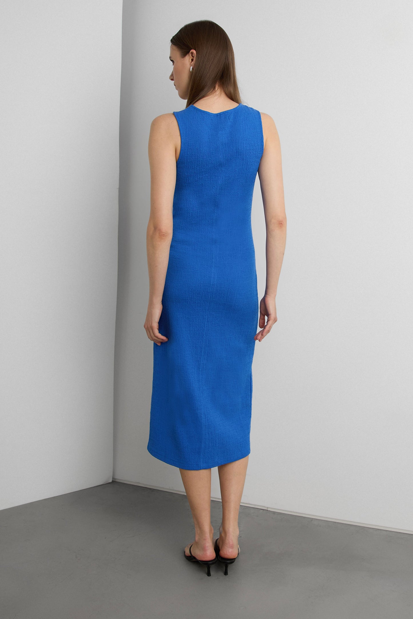 KNIT SLEEVELESS MIDI DRESS