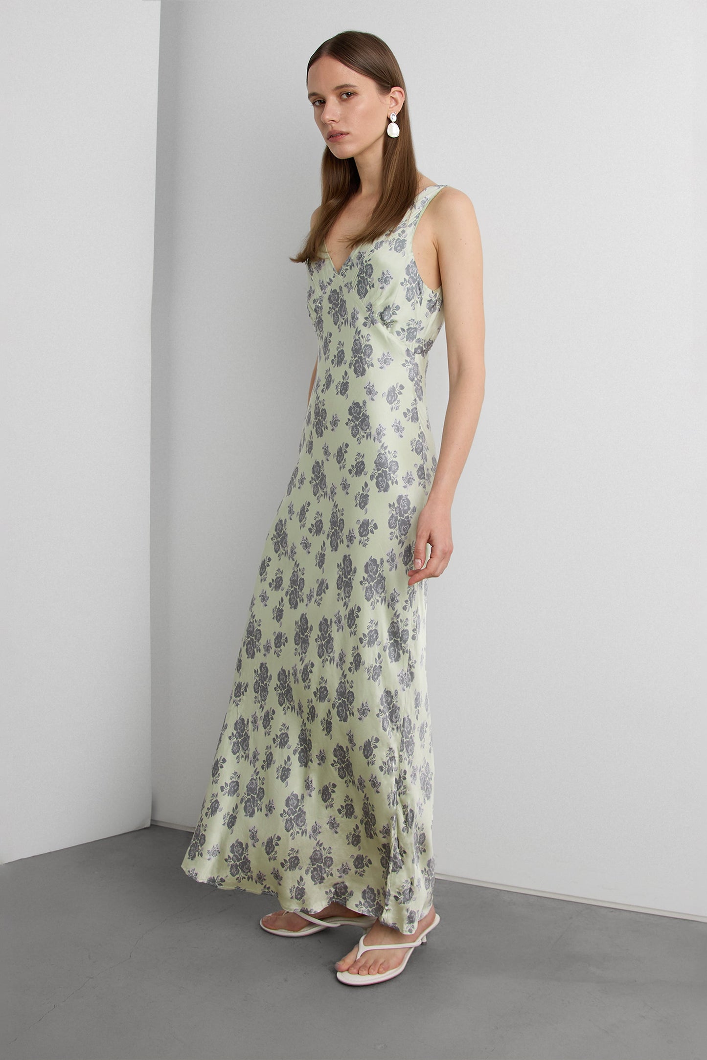 VINTAGE FLORAL MAXI DRESS
