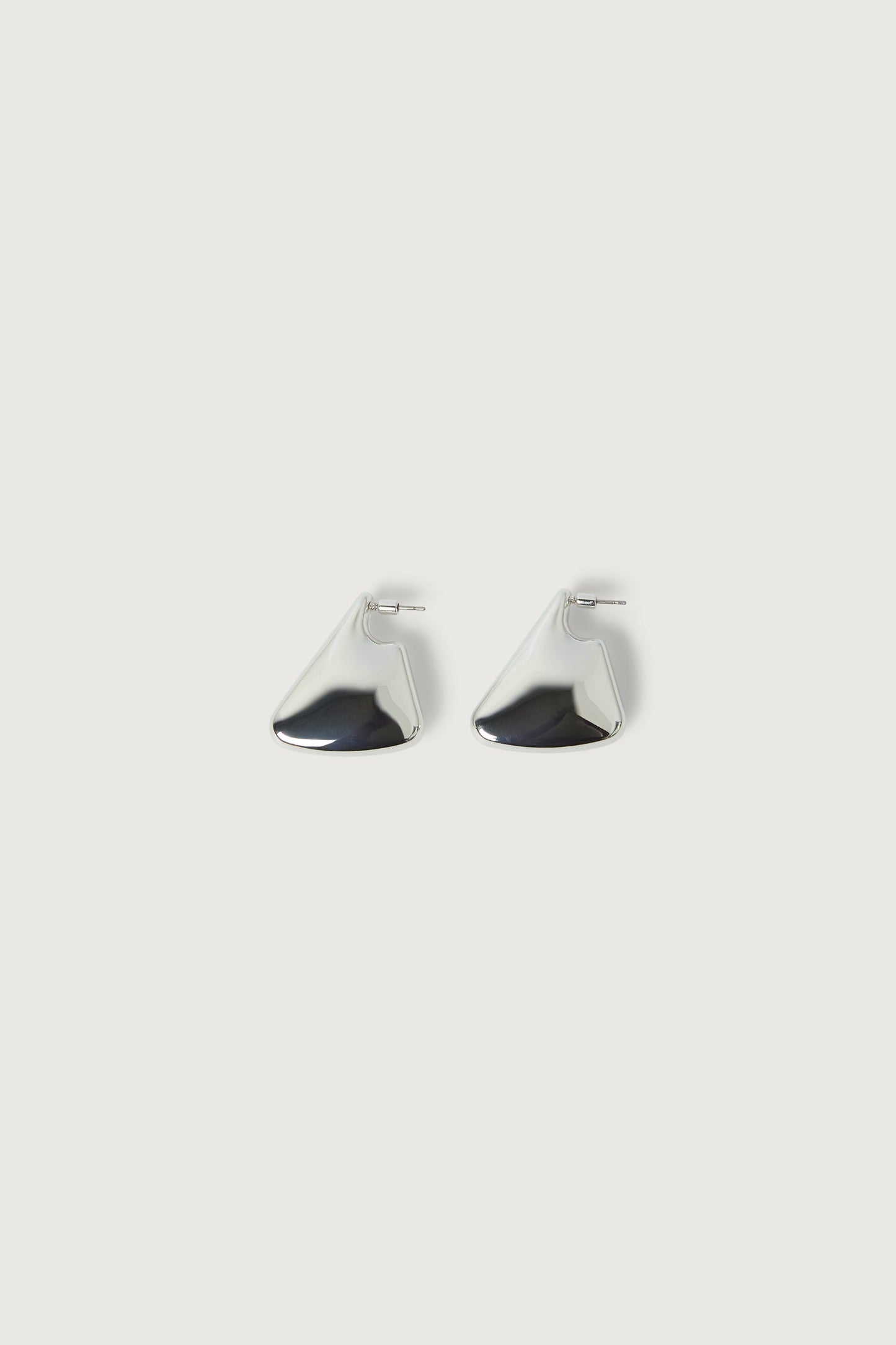 TRIANGLE STUD EARRINGS