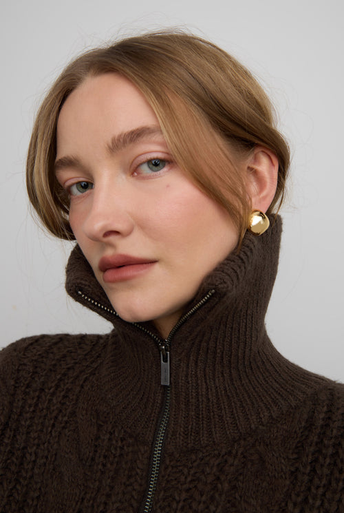 SQUARE CHUBBY STUDS