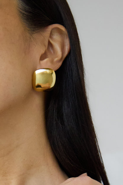 CHUNKY SQUARE STUDS