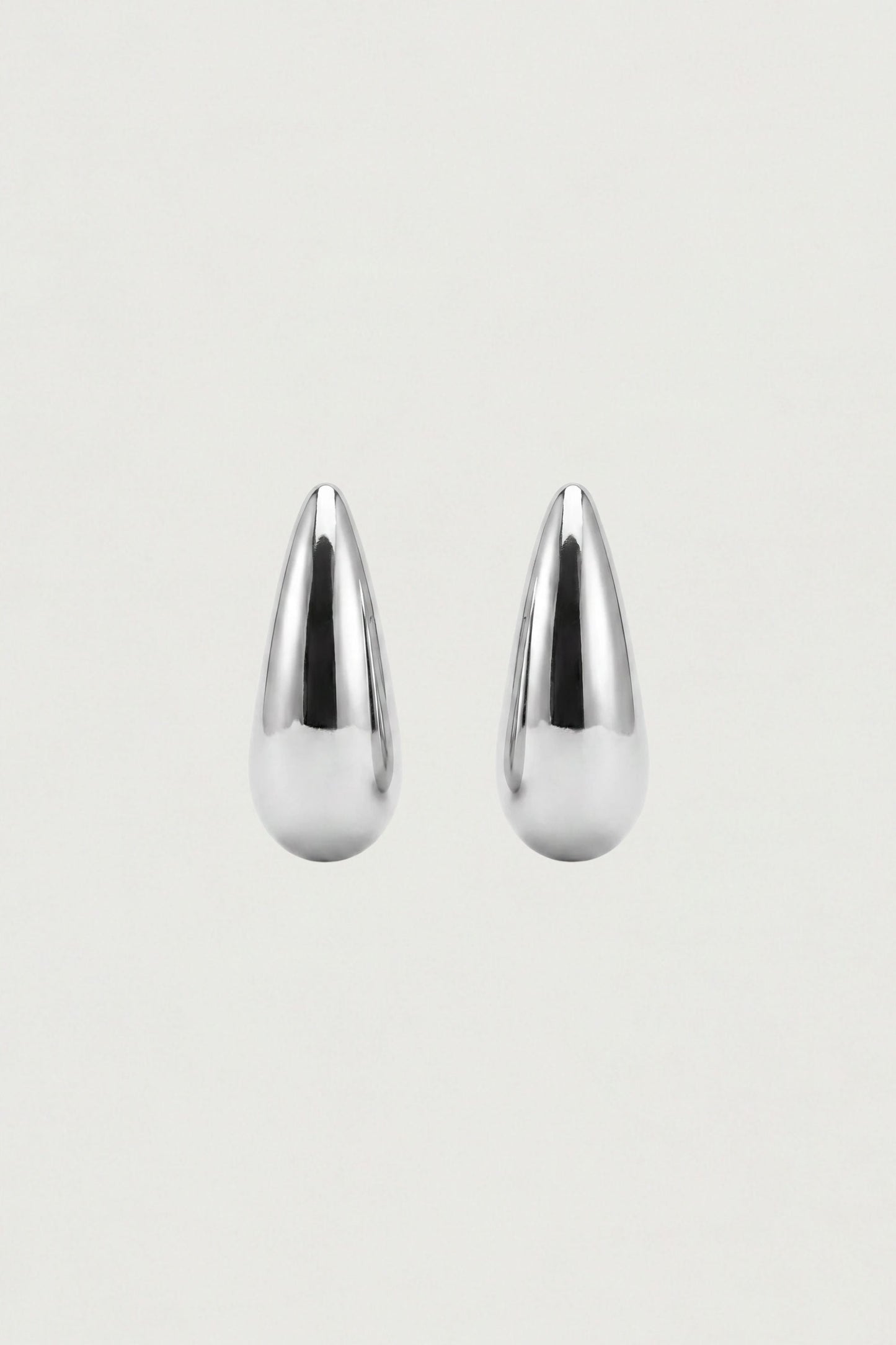 CURVED HOOP EARRINGS