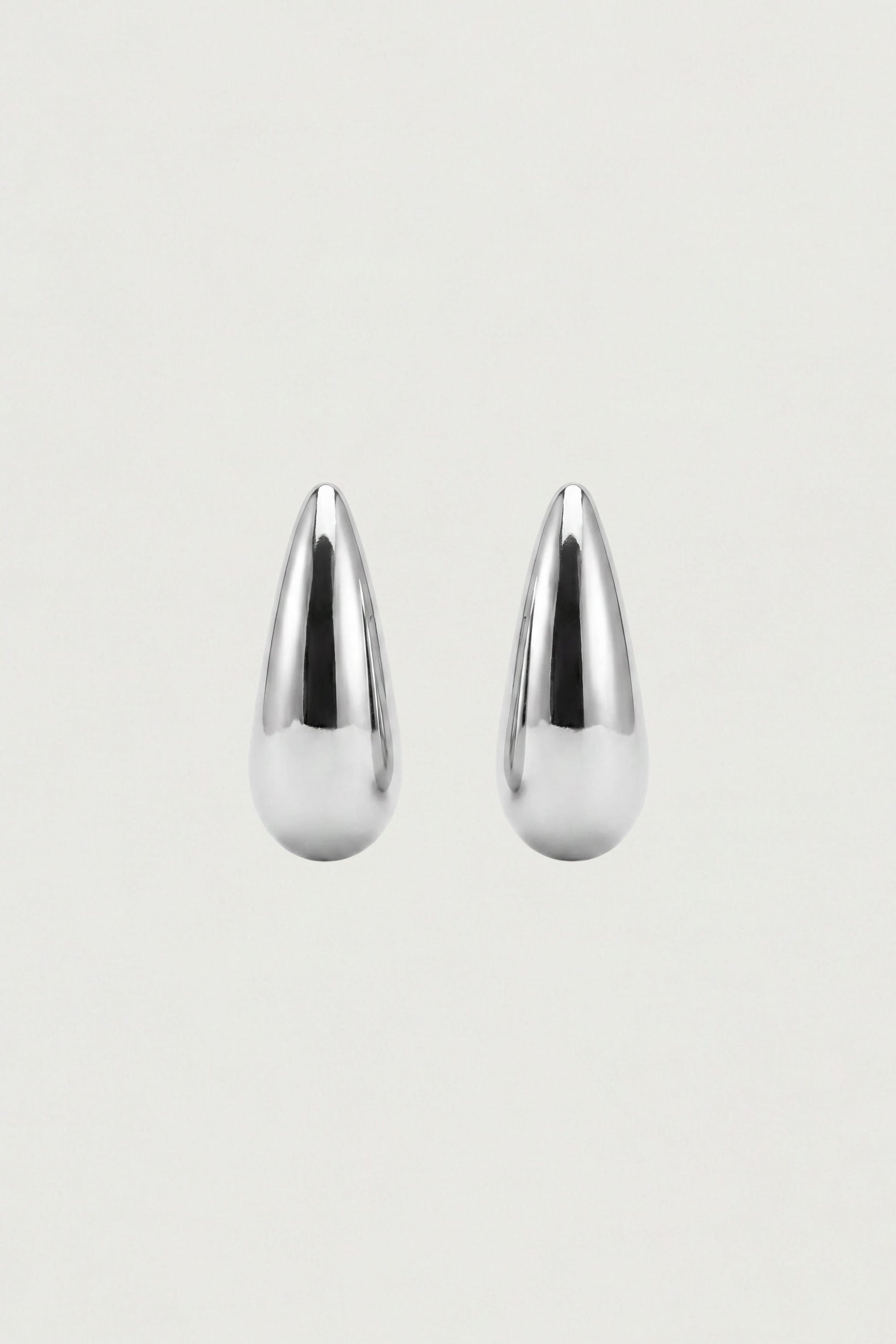 CURVED HOOP EARRINGS