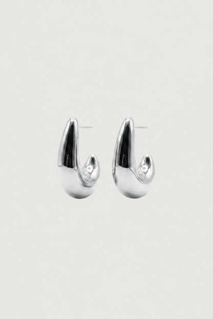 CURVED HOOP EARRINGS