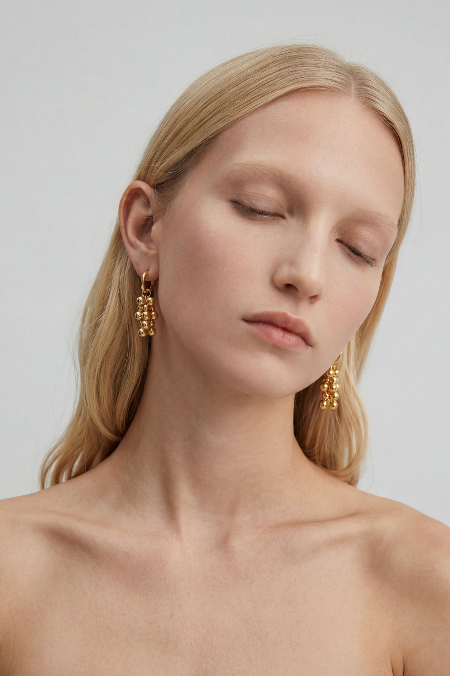 BERRY BEADED DROP EARRINGS