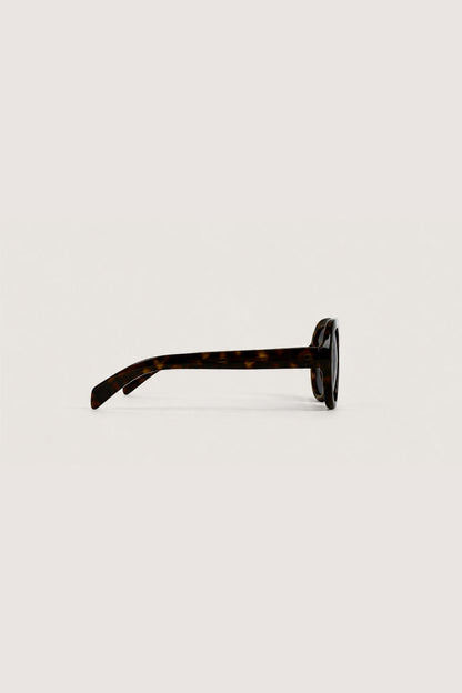 OVERSIZED SQUARE SUNGLASSES