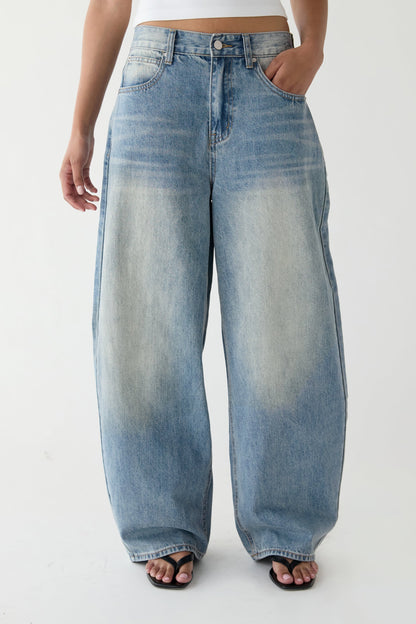 29" CURVE LEG MID RISE DENIM JEAN